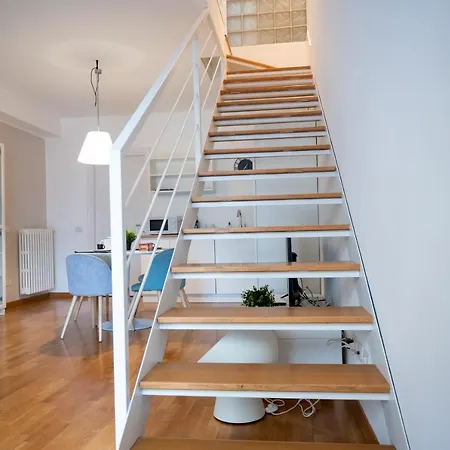Apartamento Trilocale Zona Farini/isola